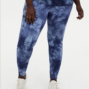 Torrid 2x Blue Tie Dye Leggings NWT